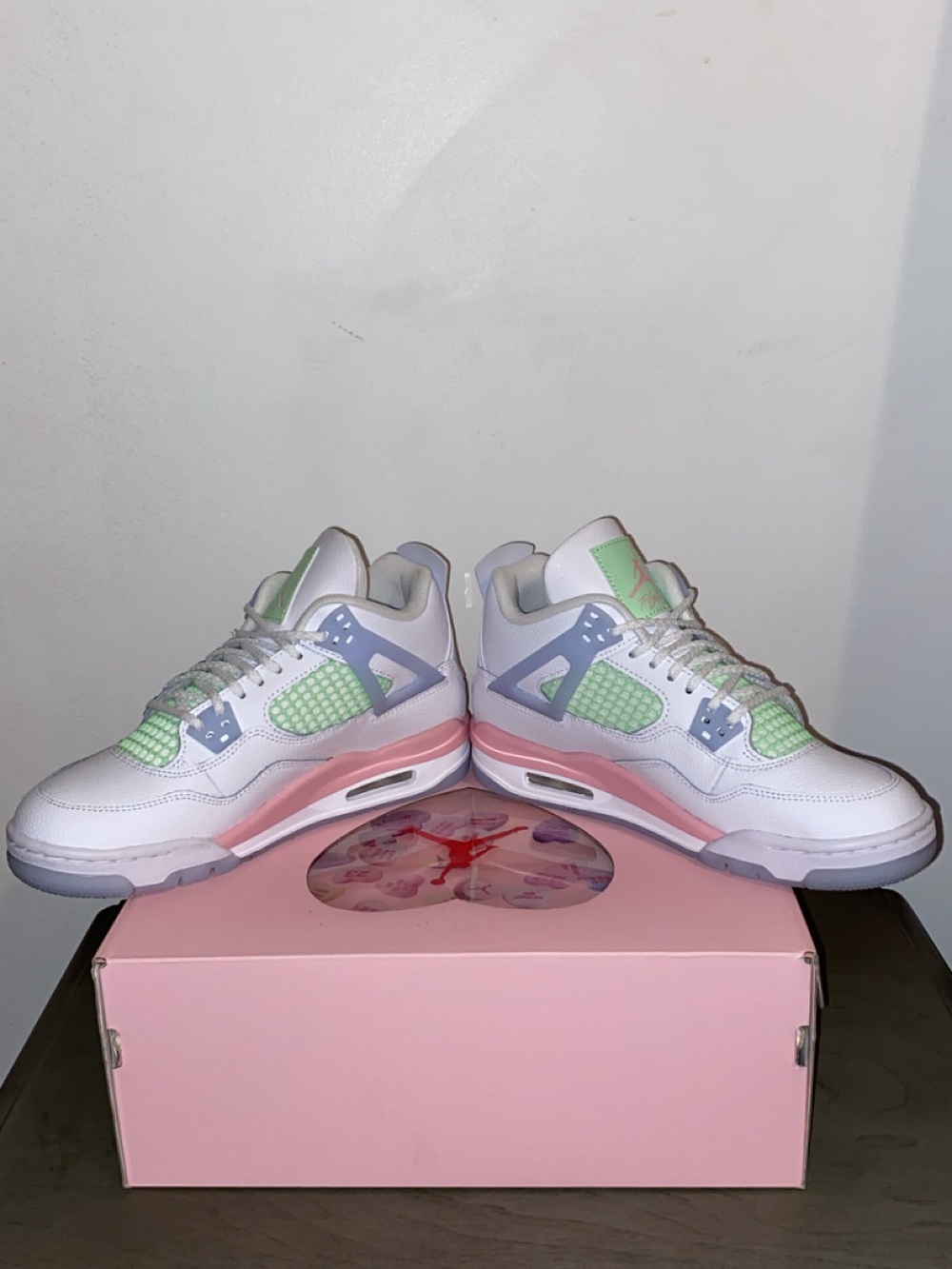 Brand new never worn, authentic, Jordan Air 4 Low — White, Pink & Mint Accent - Picture 4 of 5